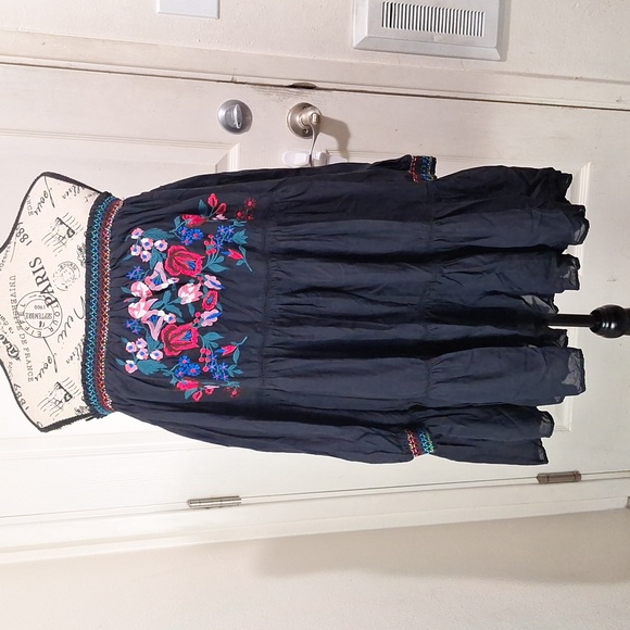 Free People Dresses & Skirts - Free People Embroidered Floral Gypsy Dress Black Women Large Y2K
